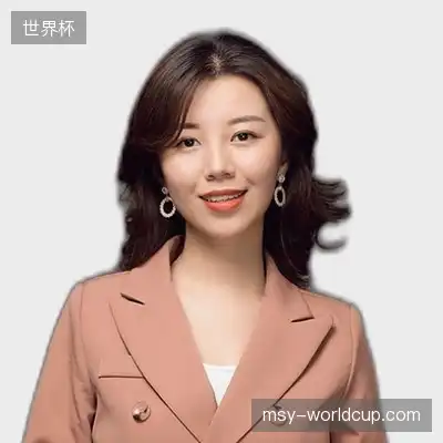 秦娜其